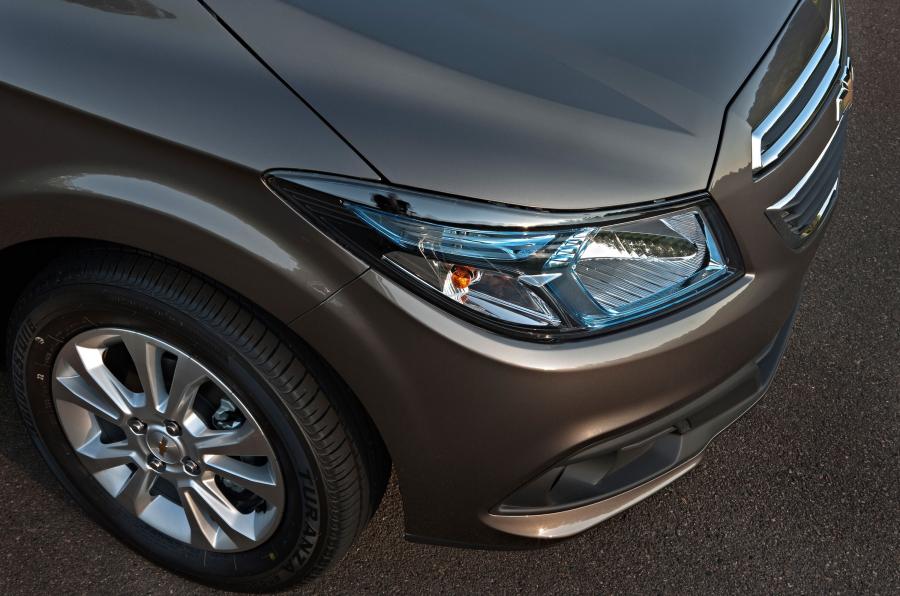  Chevrolet Prisma LTZ 2013 года  (фото 15 из 75)